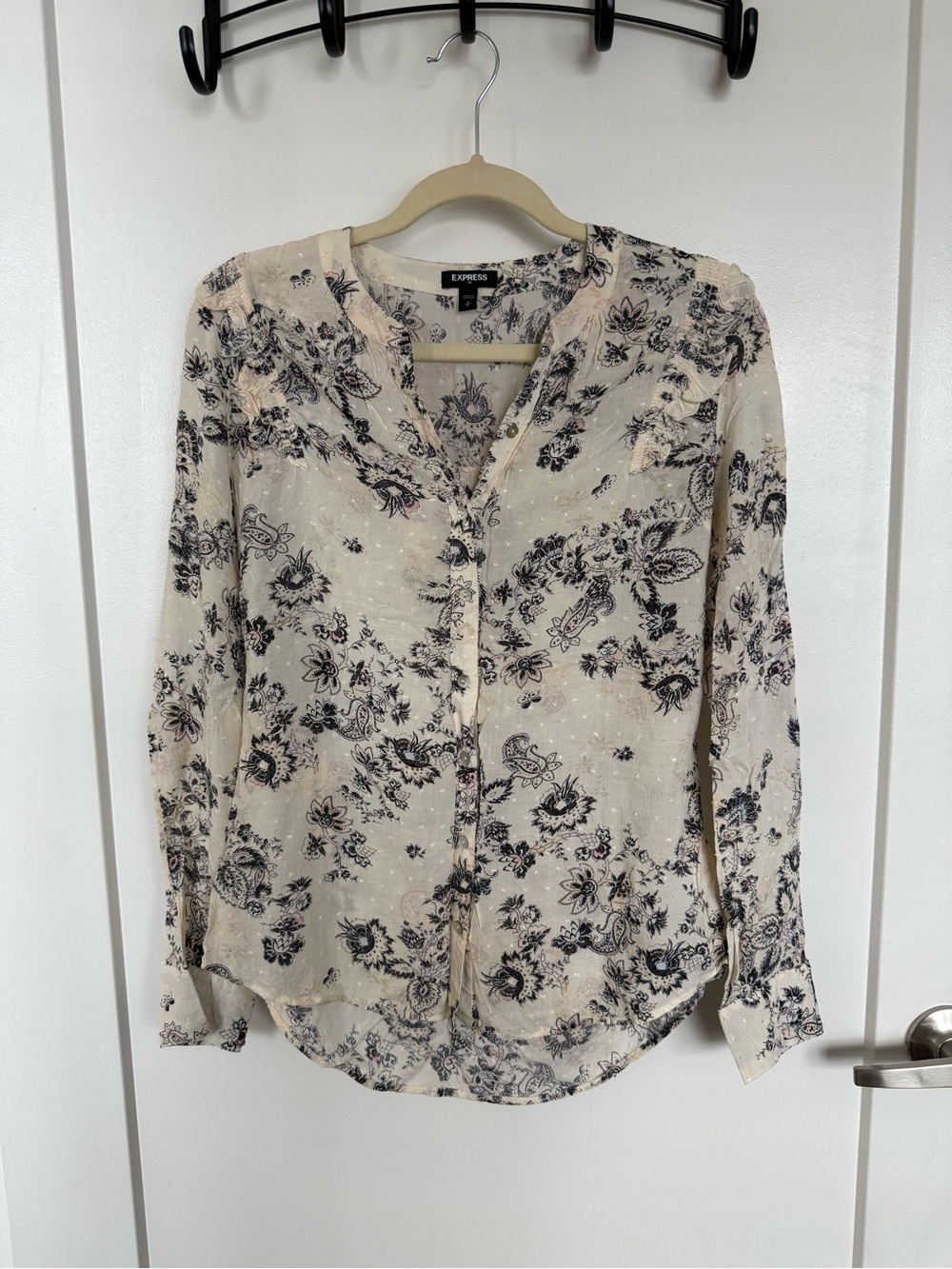 Express Cream Floral Button-Front Blouse